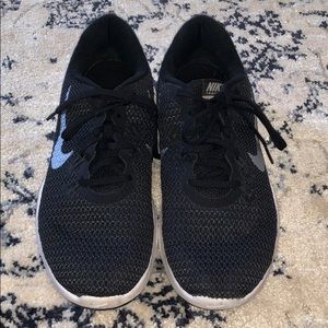 NIKE 2019 TRAINING SNEAKERS PERFECT CONDITION
